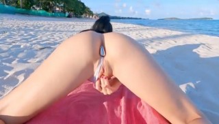 Ségra ze mě squirtuje na pláži - freevideo