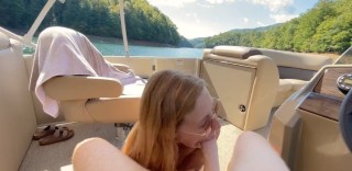 Vystříká jí prcinu na romantické plavbě - freevideo