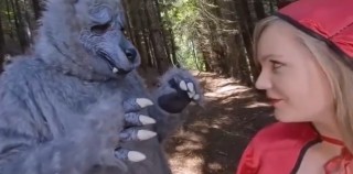 Mlsný vlk zprzní Červenou Karkulku - freevideo