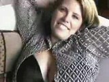 Masturbující boubelatá prsatice - freevideo